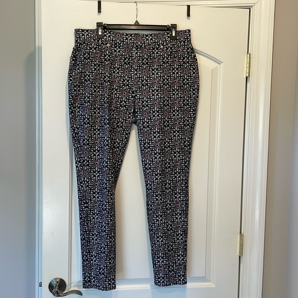 Michael Kors winter holiday stretch pants in black white and cranberry snowflake